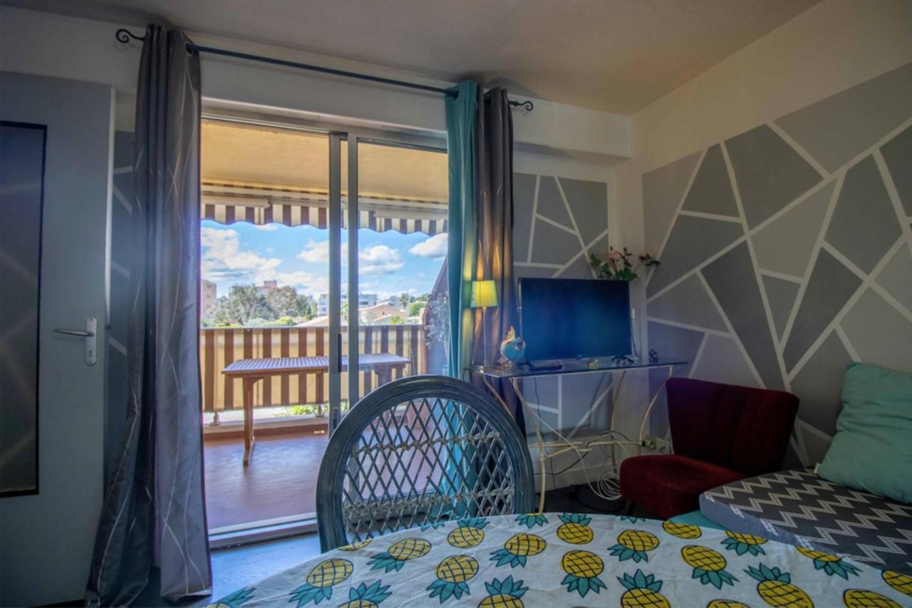 Cosy 35 M2 With Balcony In A Quiet Residence Fréjus Dış mekan fotoğraf